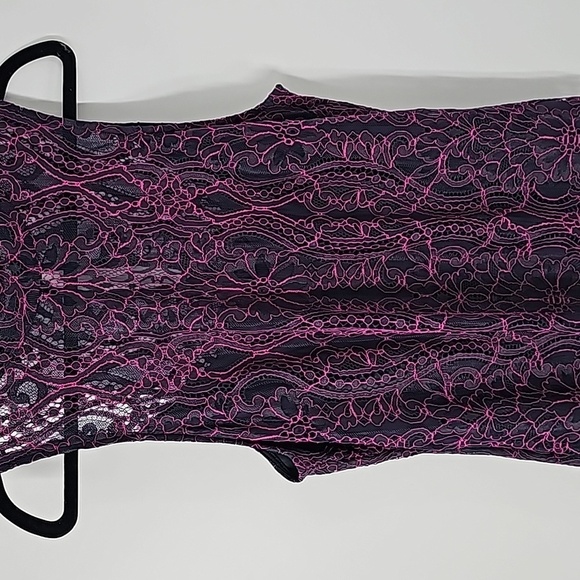 WHBM Lace Top with Teardrop Back+Fringe Hem Omb Blu Raspberry Rose Color - Picture 16 of 17